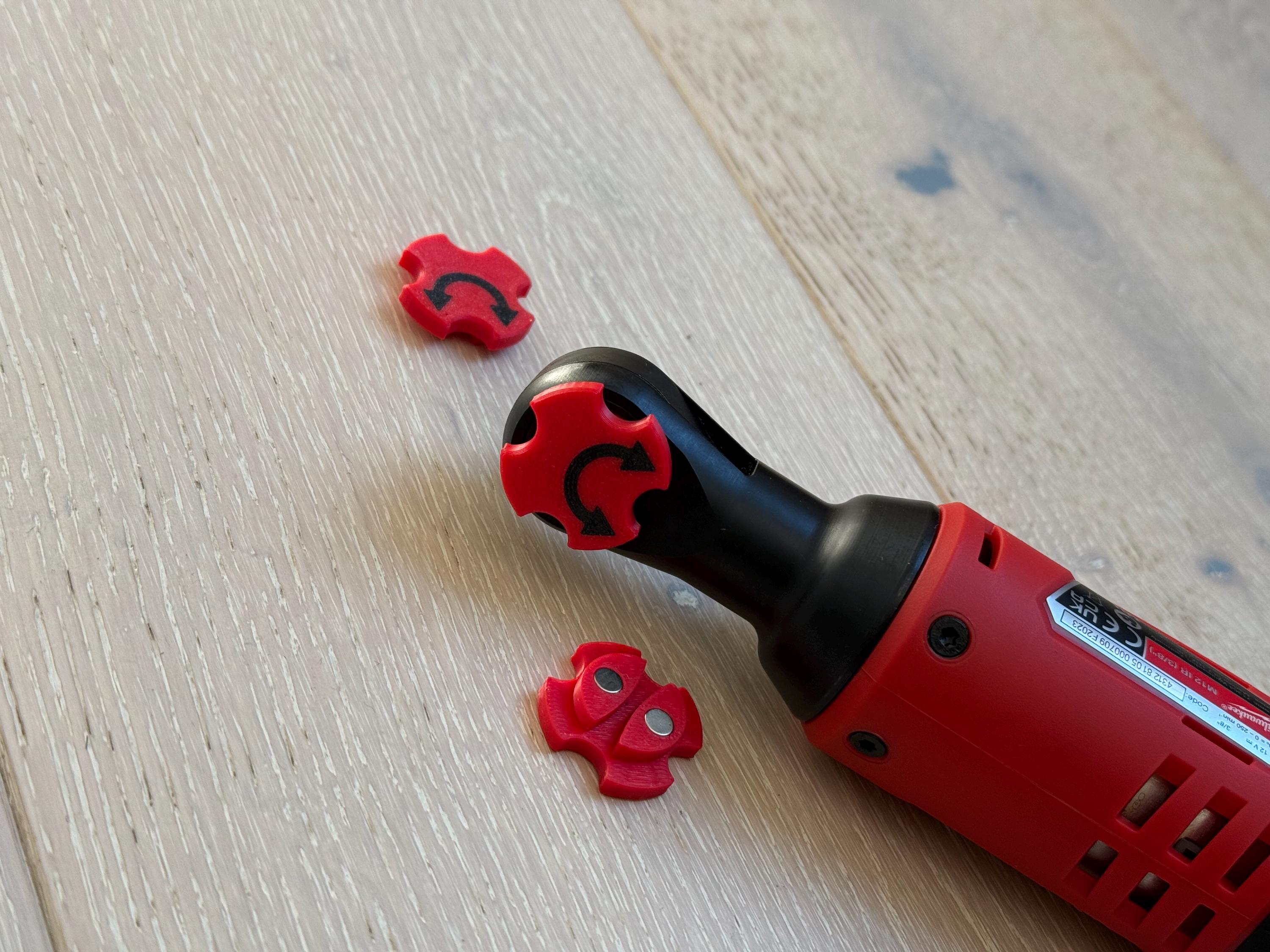 Milwaukee M12 Magnetic Ratchet Switch | Magnetic One-Finger Reversible Ratchet Knob
