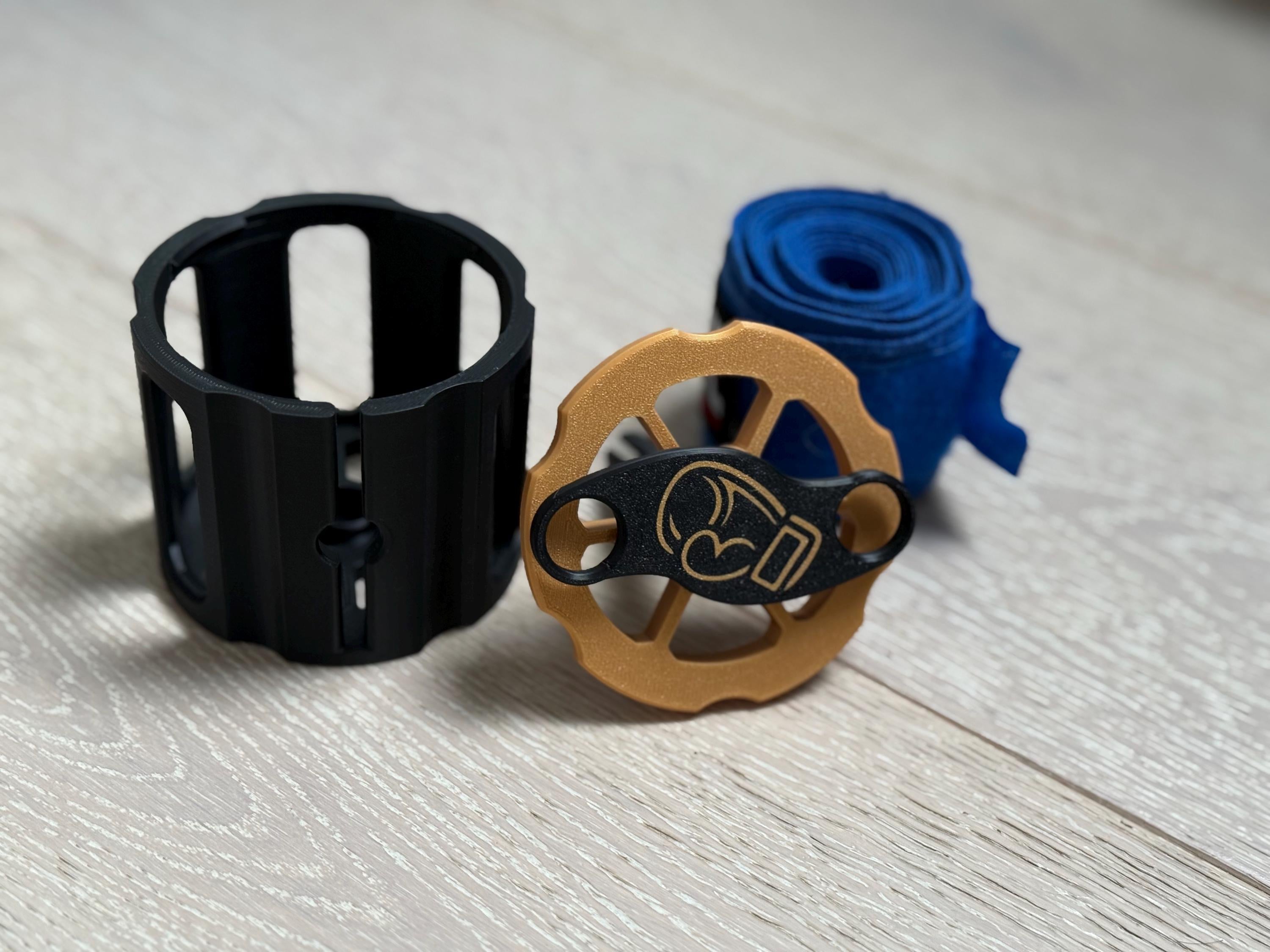 Portable Hand Wrap Roller for Boxing, MMA & Muay Thai Ergonomic Speed Wrap Winder