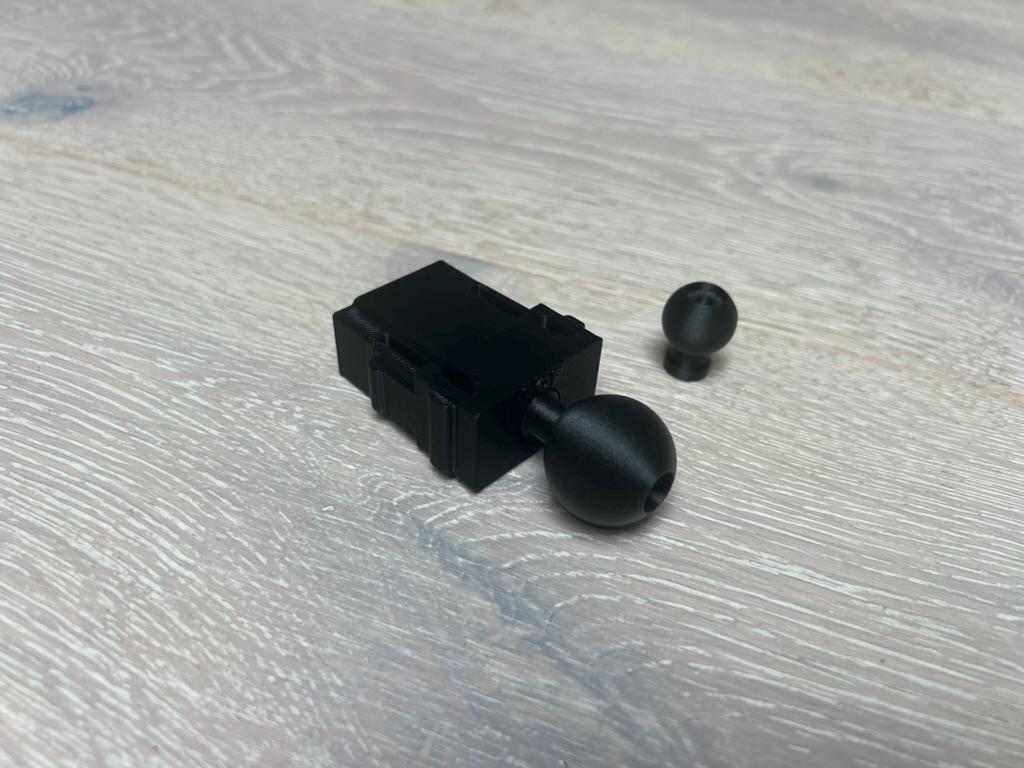 Click & Go to 17mm and 1" ball head seat adapter for Land Rover Defender L663 holder mount, Land Rover Click N Go, Click And Go