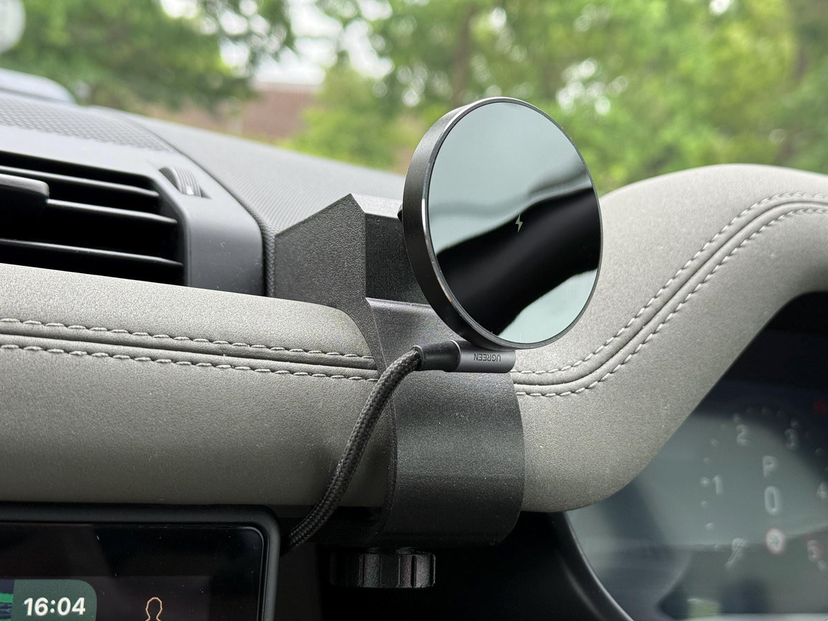 Wireless Magnetic Phone Holder Charger for Land Rover Defender L663, Phone Charger for Land Rover Defender L663