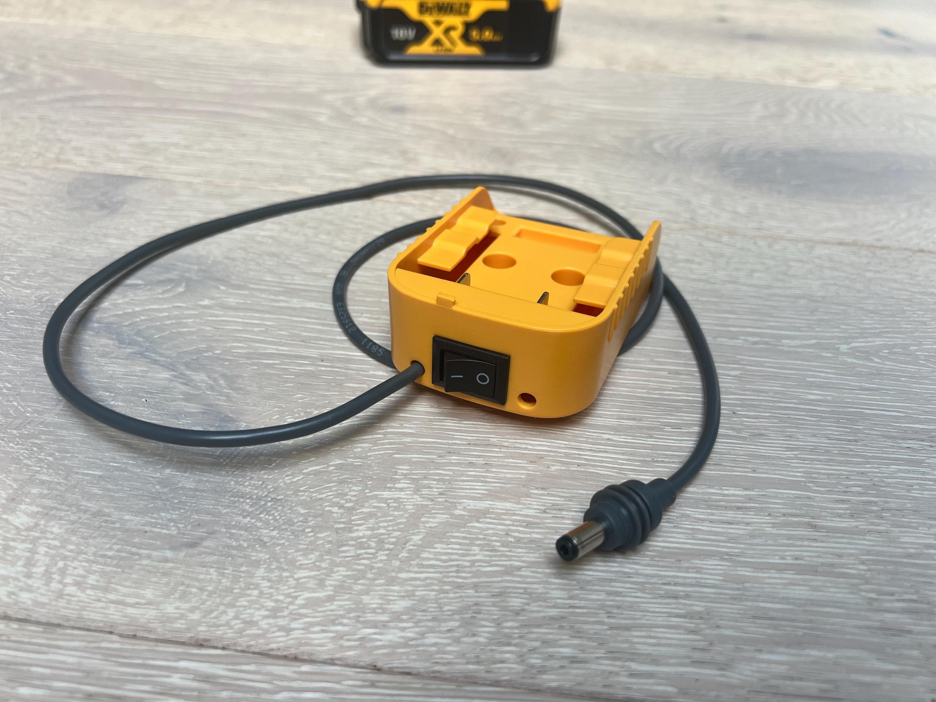 Starlink Mini To DeWalt Battery Power Supply Adapter