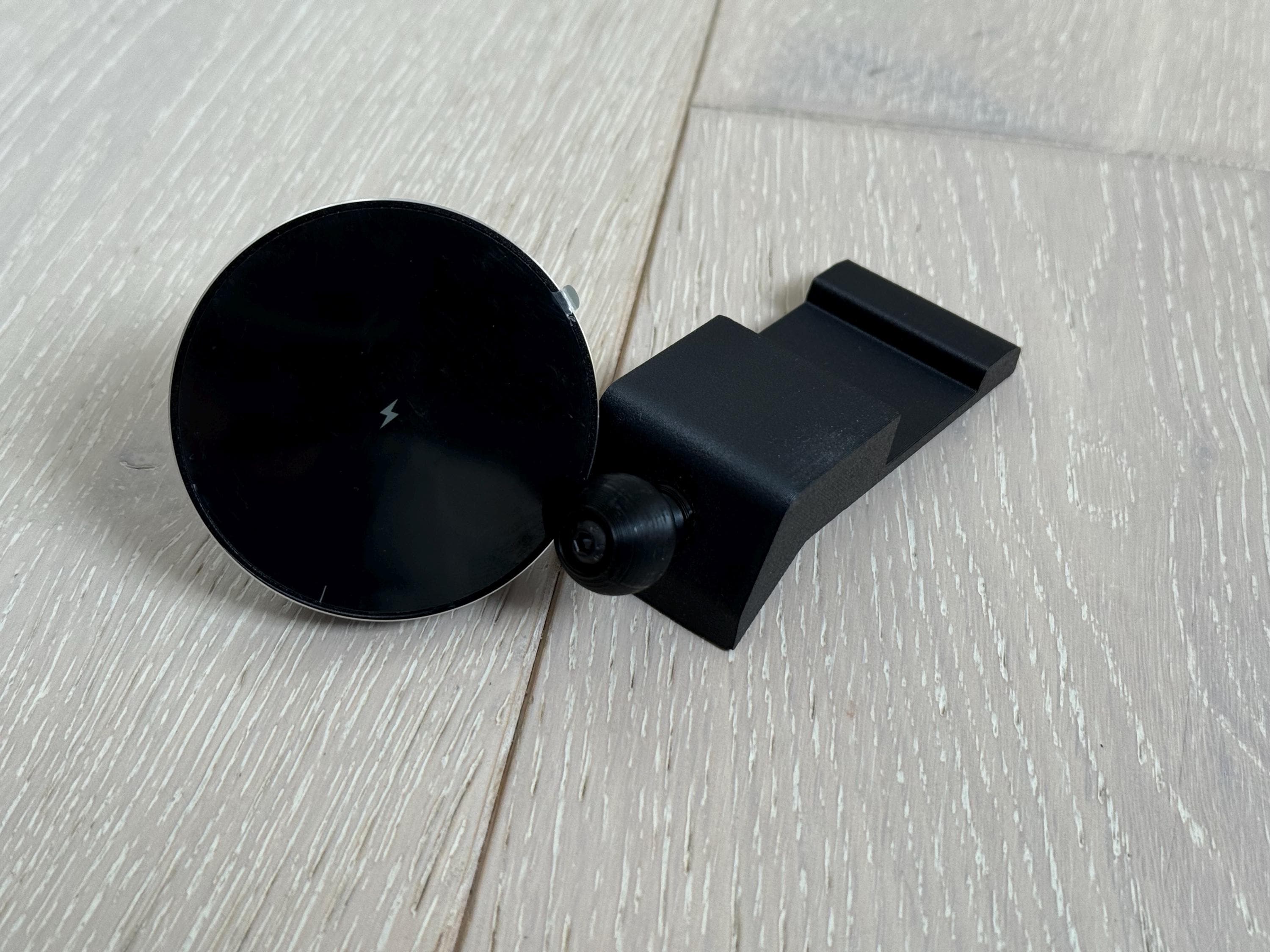 Phone Charger for KIA EV9, Dash Mount QI2 Wireless Magnetic Phone Holder Charger for KIA EV9