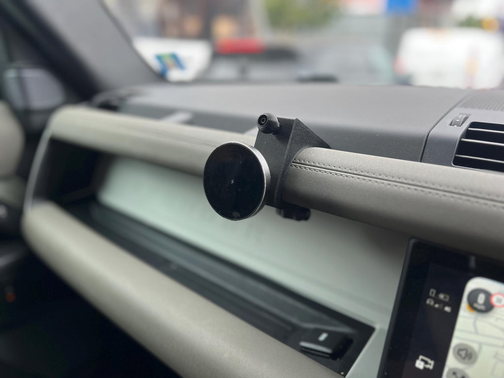 Defender 2020+ Dashboard Device Mount | Land Rover Defender L663 90, 110 & 130
